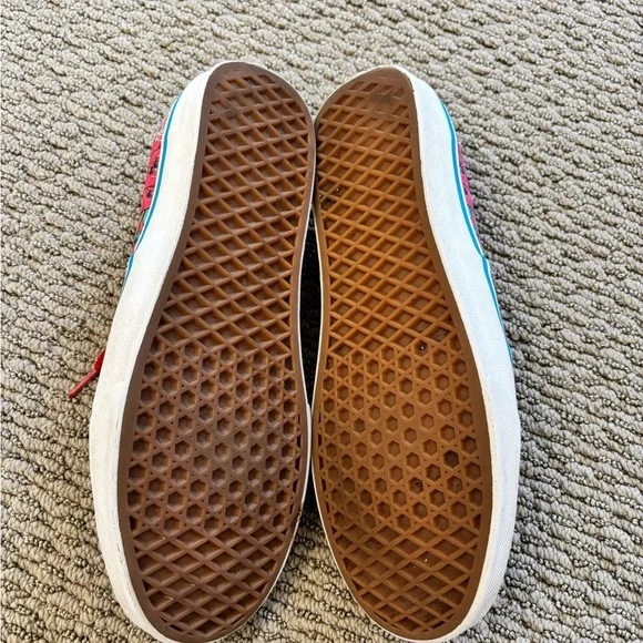 Colorful Where’s Waldo Vans Sneakers with Red Laces, size 10.5 - Picture 6 of 7